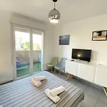Apartamento 06ch Beautiful T3 With Terrace - 300m Exflora Park
